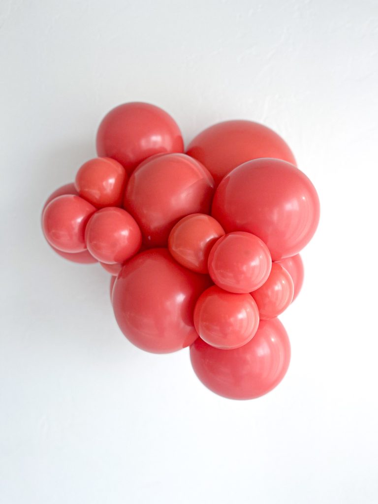 TUFTEX | Designer Balloon Aloha - 11 in.