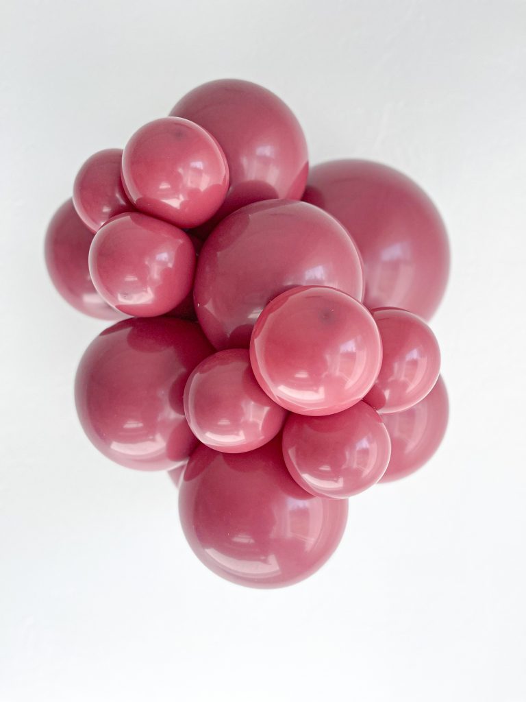 TUFTEX | Designer Balloon Samba - 11 in.